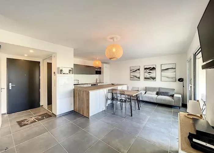 De Type T3 - Résidence Avec Piscine * Calvi (Corsica)